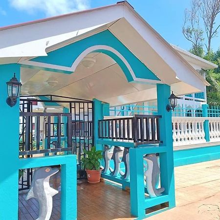 Los Delfines Hotel & Dive Center Little Corn Island Exterior photo